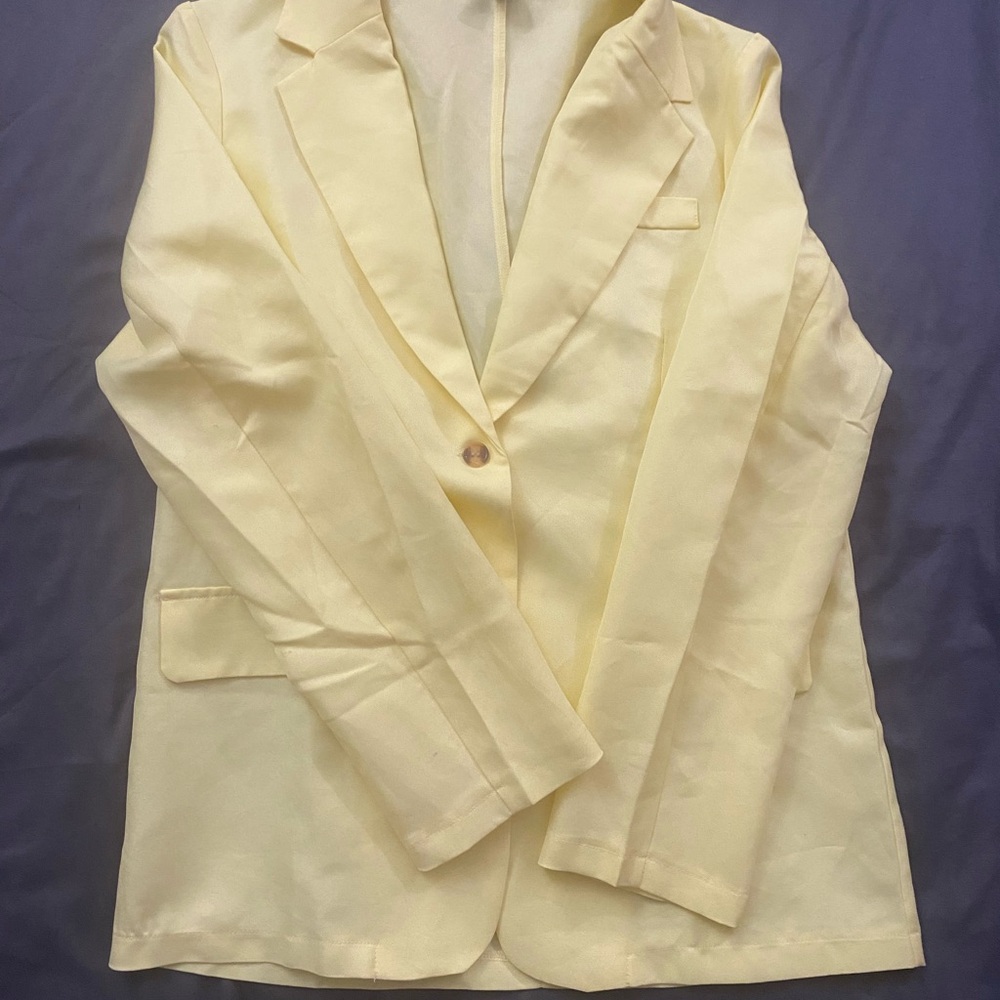 SHEIN Women’s Light Yellow Blazer - Size L